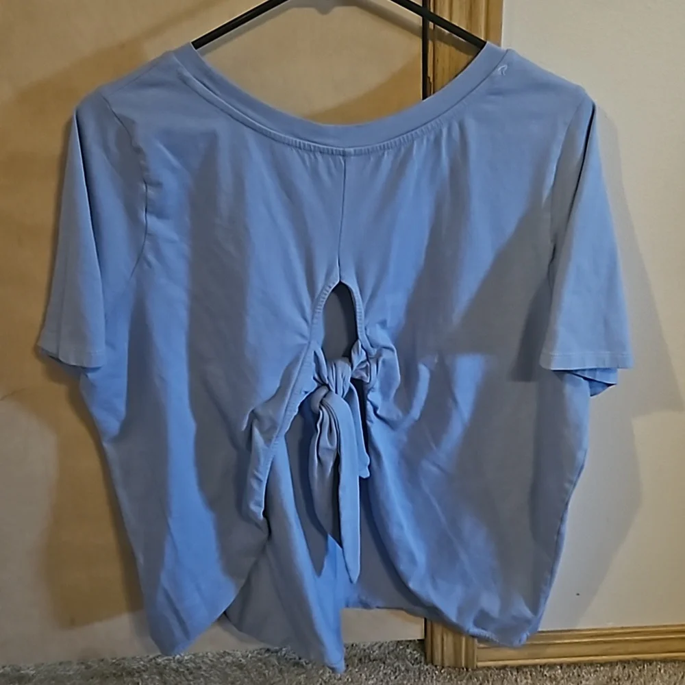 Top - Picture 2 of 5